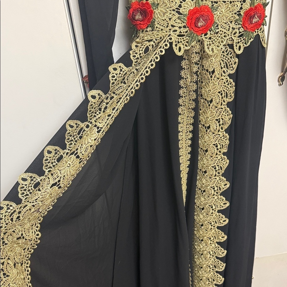Black Long Sleeve Dress with Gold Lace and Red Floral Accents with Belt size Med - Picture 9 of 13